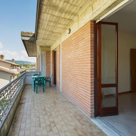 Elegant On Trasimeno Daire