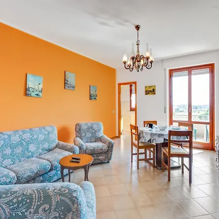 Elegant On Trasimeno *
